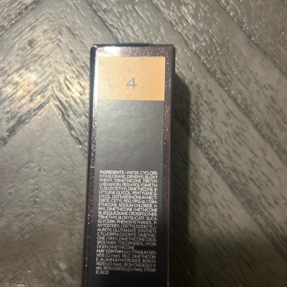 Surratt Surreal Skin Foundation Wand Shade 4 REFILL | Light / Yellow - Picture 8 of 10